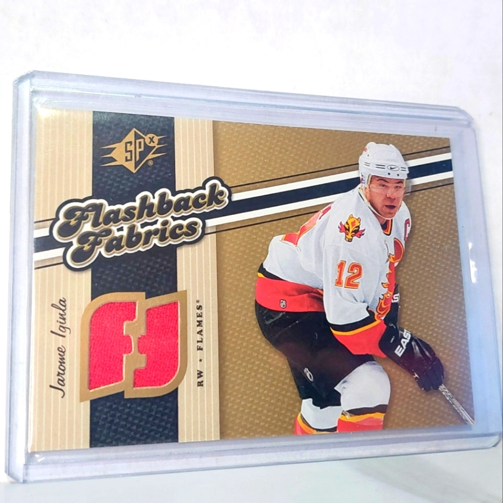 Jarome Iginla Upper Deck Game Worn Flashback Fabrics Jersey Card Calgary Flames
